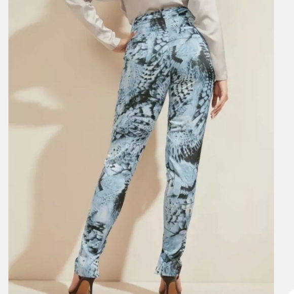 Guess Pants - Picture 3 of 3